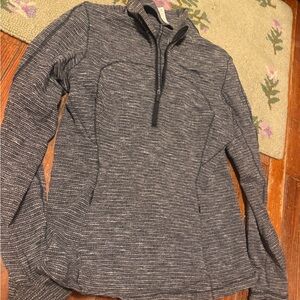 lululemon athletica Gray Long Sleeve Top size 10
